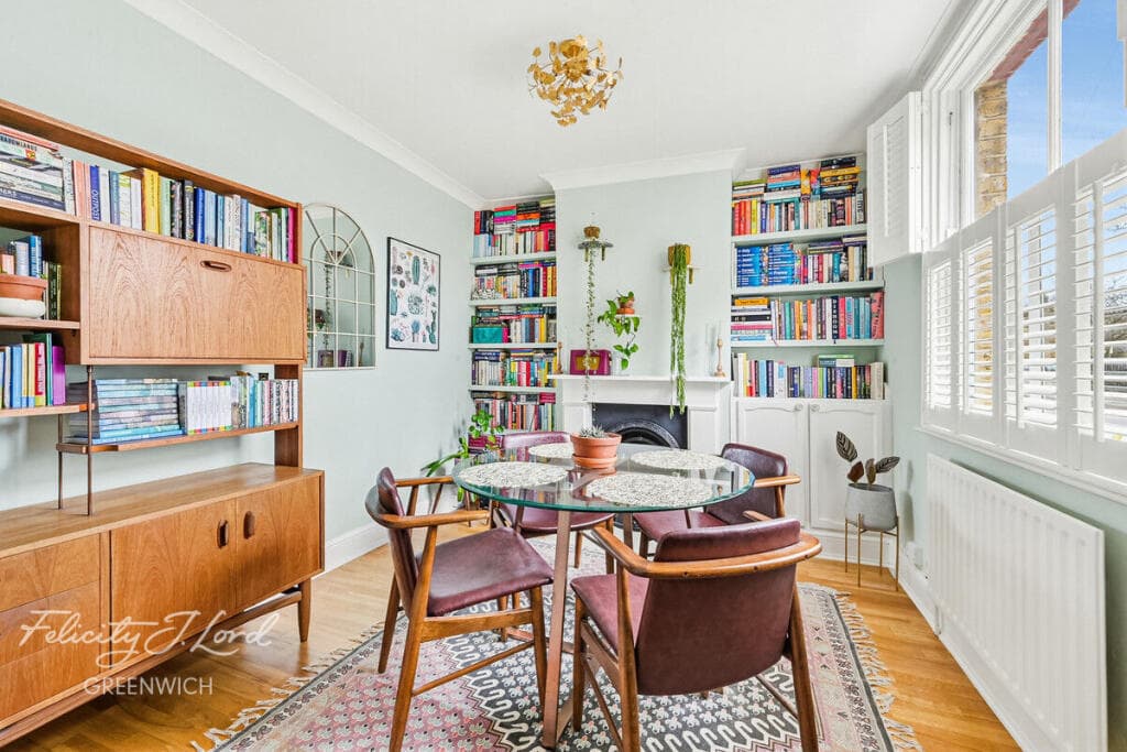 2 bedroom terraced house for sale in Randall Place, Greenwich, SE10