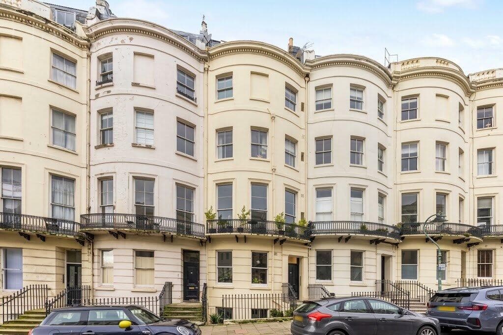 1 bedroom flat for sale in Brunswick Place, Hove, East Sussex, BN3