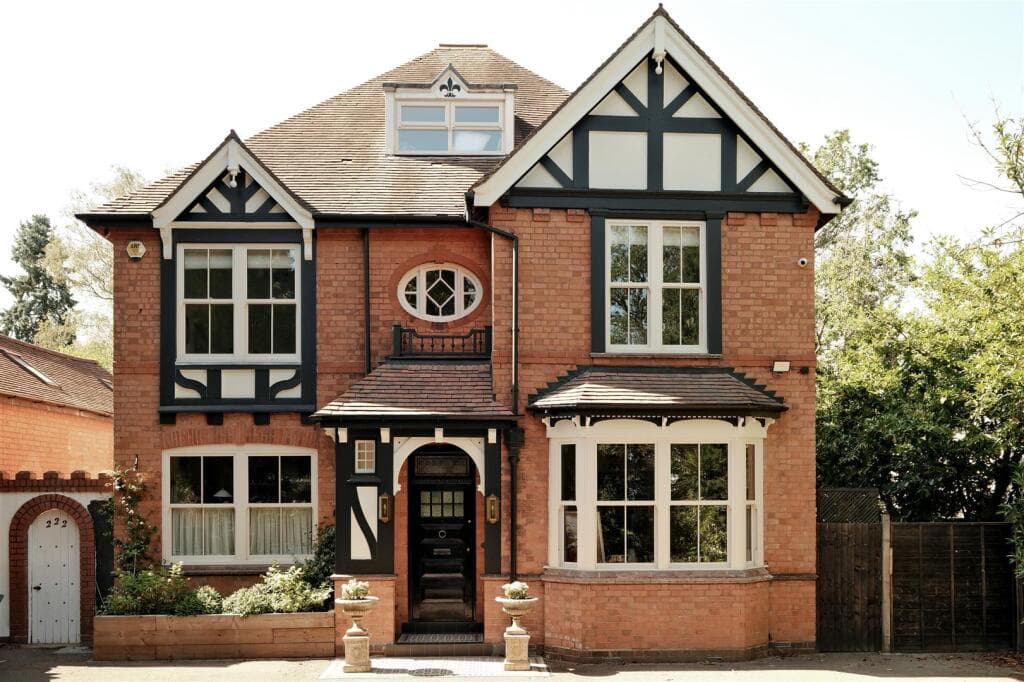 5 bedroom detached house for sale in Blossomfield Road, Solihull, B91