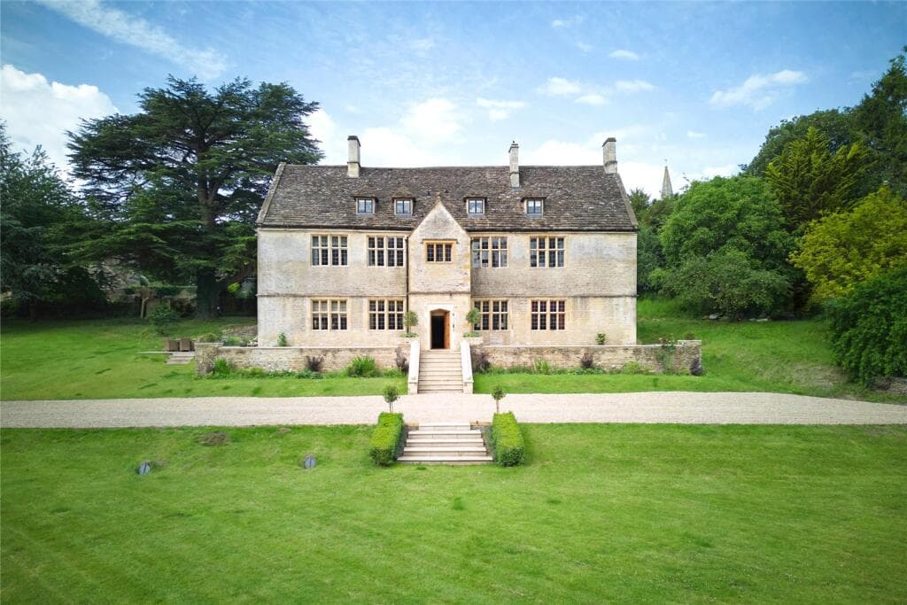 6 bedroom detached house for sale in Aldsworth, Cheltenham, Gloucestershire, GL54