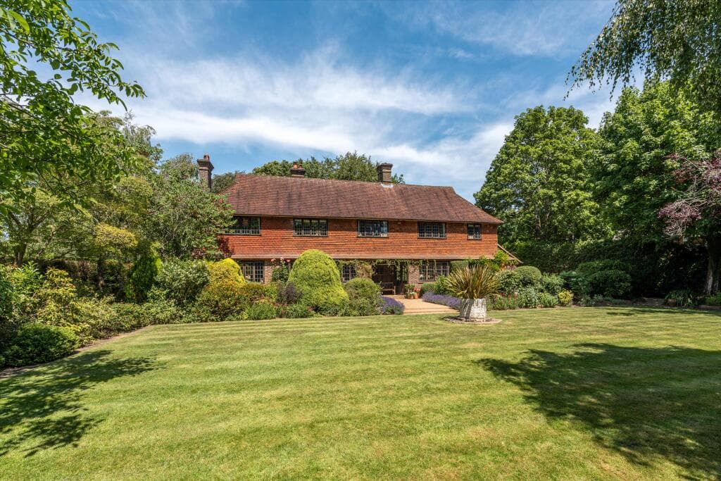 7 bedroom detached house for sale in Hurtmore Road, Godalming, Surrey GU7 2DY, GU7