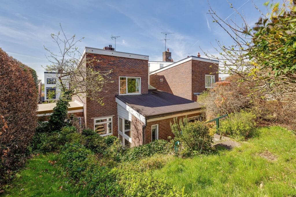 3 bedroom detached house for sale in Walmoor Park, Chester, CH3