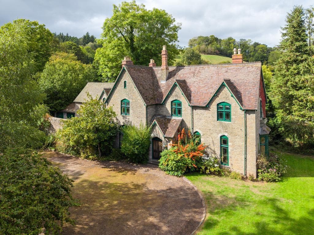 5 bedroom detached house for sale in Bredwardine, Hereford, Herefordshire, HR3 6BZ, HR3