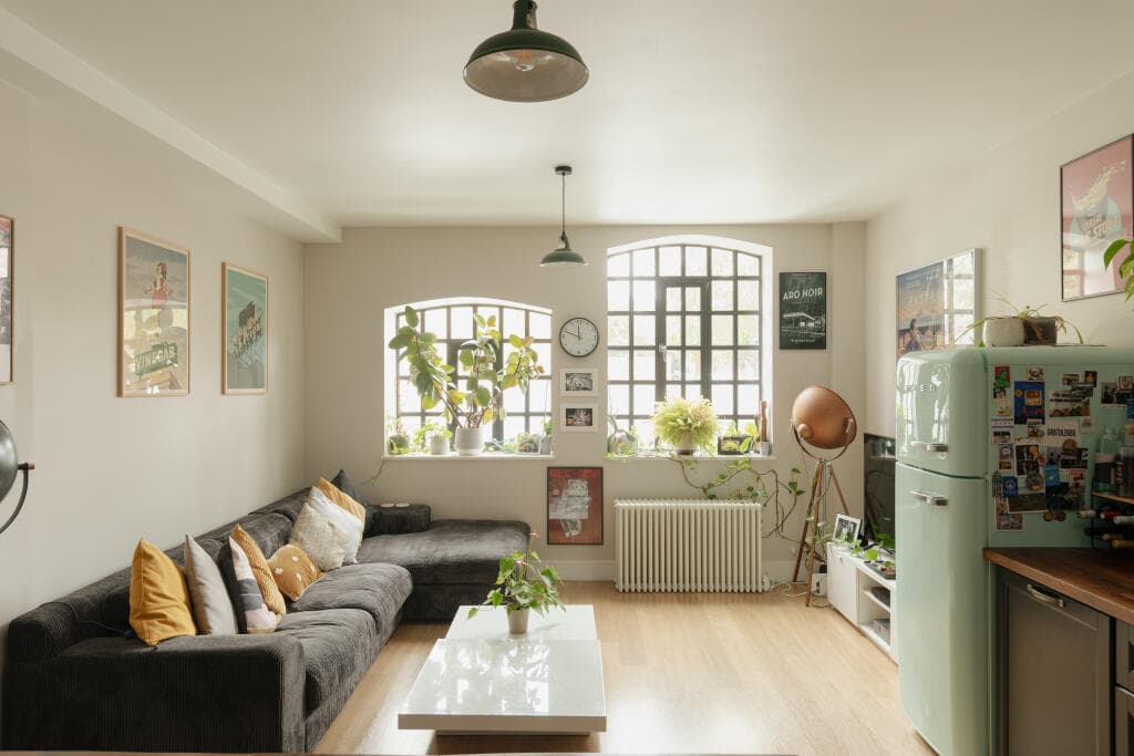 2 bedroom flat for sale in Godman Road, Peckham, London, SE15