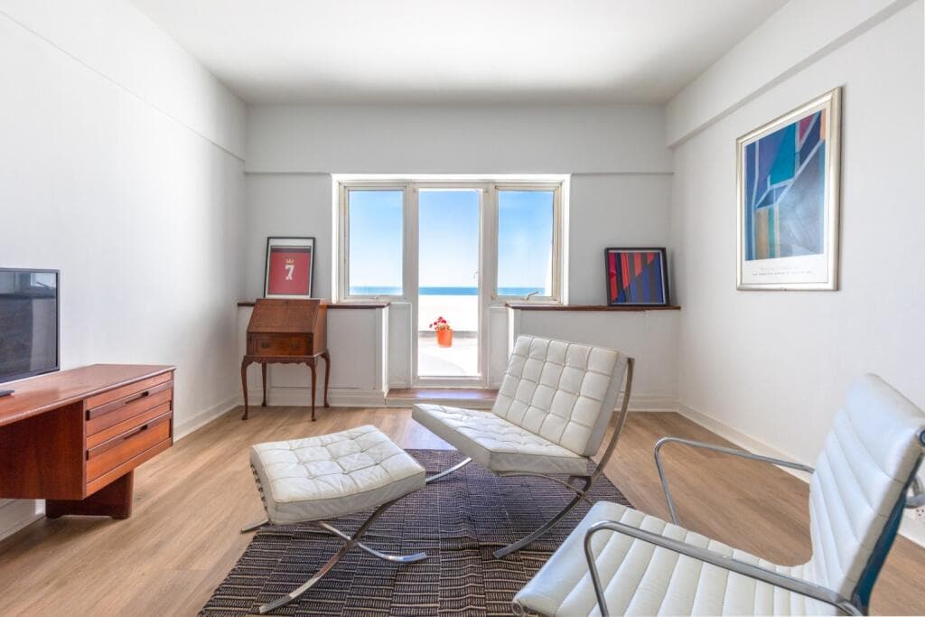 1 bedroom flat for sale in Marina, St Leonards On Sea, East Sussex, TN38