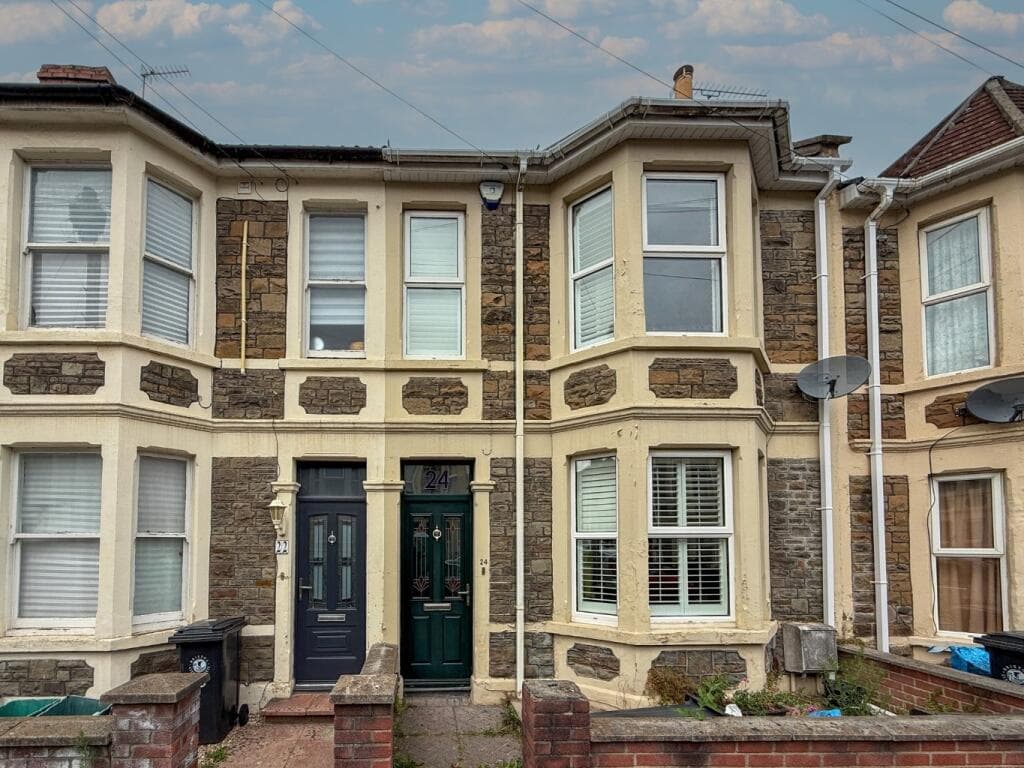 2 bedroom terraced house for sale in Chatsworth Road, Arnos Vale, Bristol, BS4 3EY, BS4