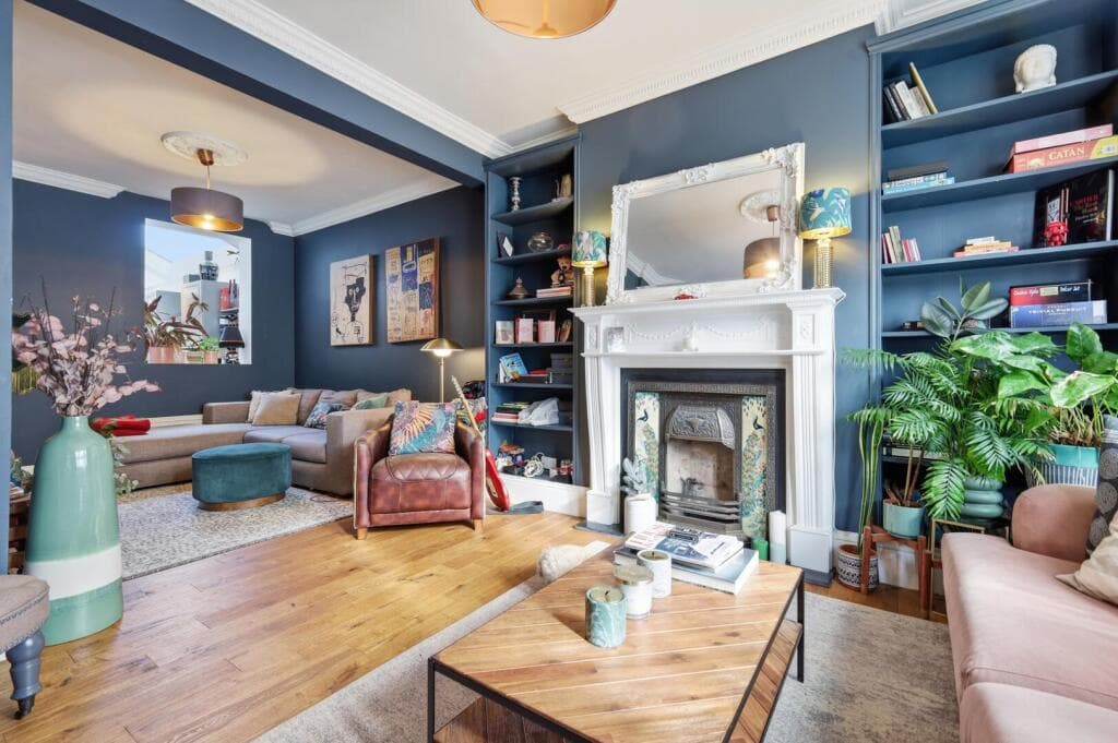 4 bedroom terraced house for sale in Sherrard Road, Manor Park, E12