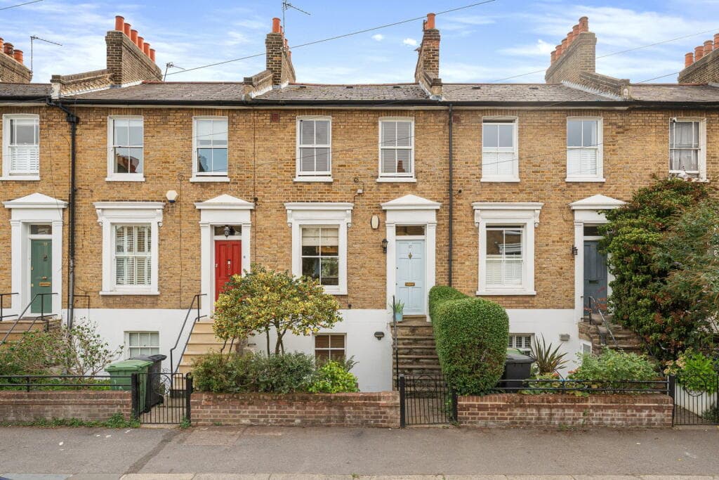 2 bedroom terraced house for sale in Mercia Grove, London, SE13