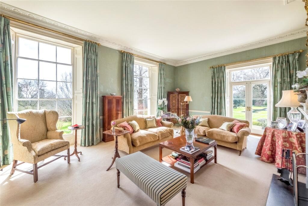 6 bedroom detached house for sale in Hastings Road, Hawkhurst, Cranbrook, Kent, TN18