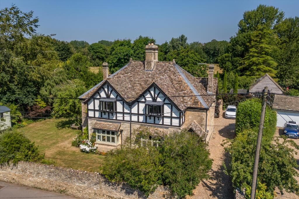 5 bedroom detached house for sale in Gosditch, Ashton Keynes, Wiltshire SN6